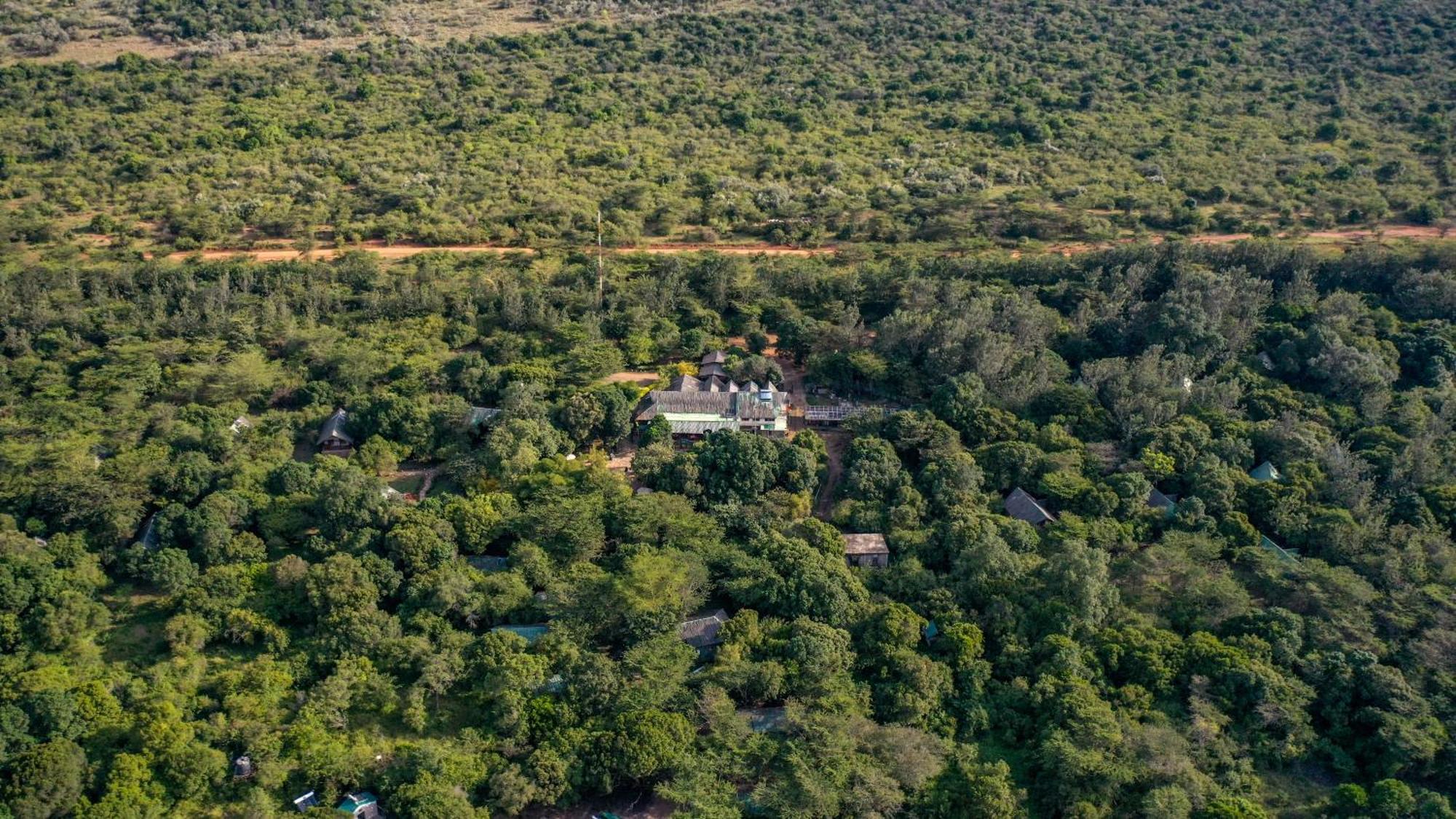 Sentrim Mara Lodge Ololaimutiek Exterior photo